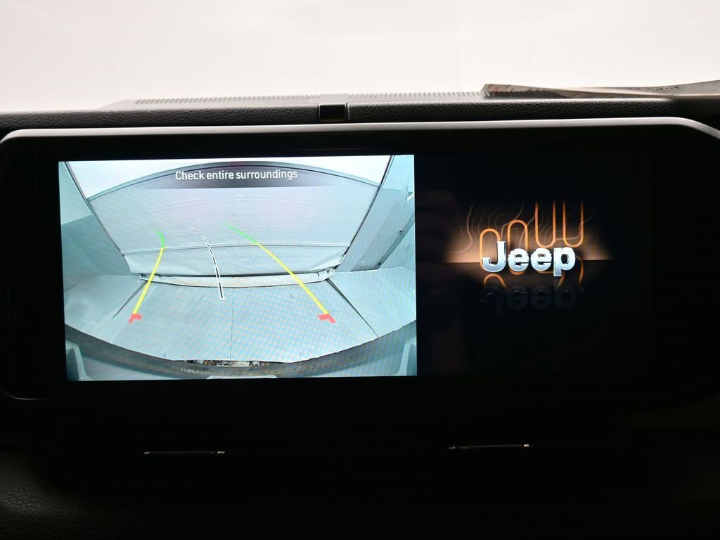 Used 2024 Jeep Wrangler Unlimited w/ Convenience Group image 27
