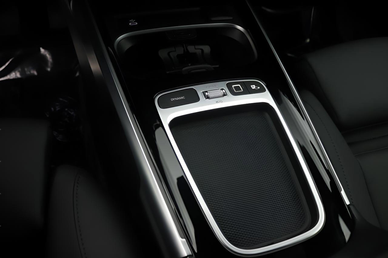 Certified 2026 Mercedes-Benz GLB 250 image 15