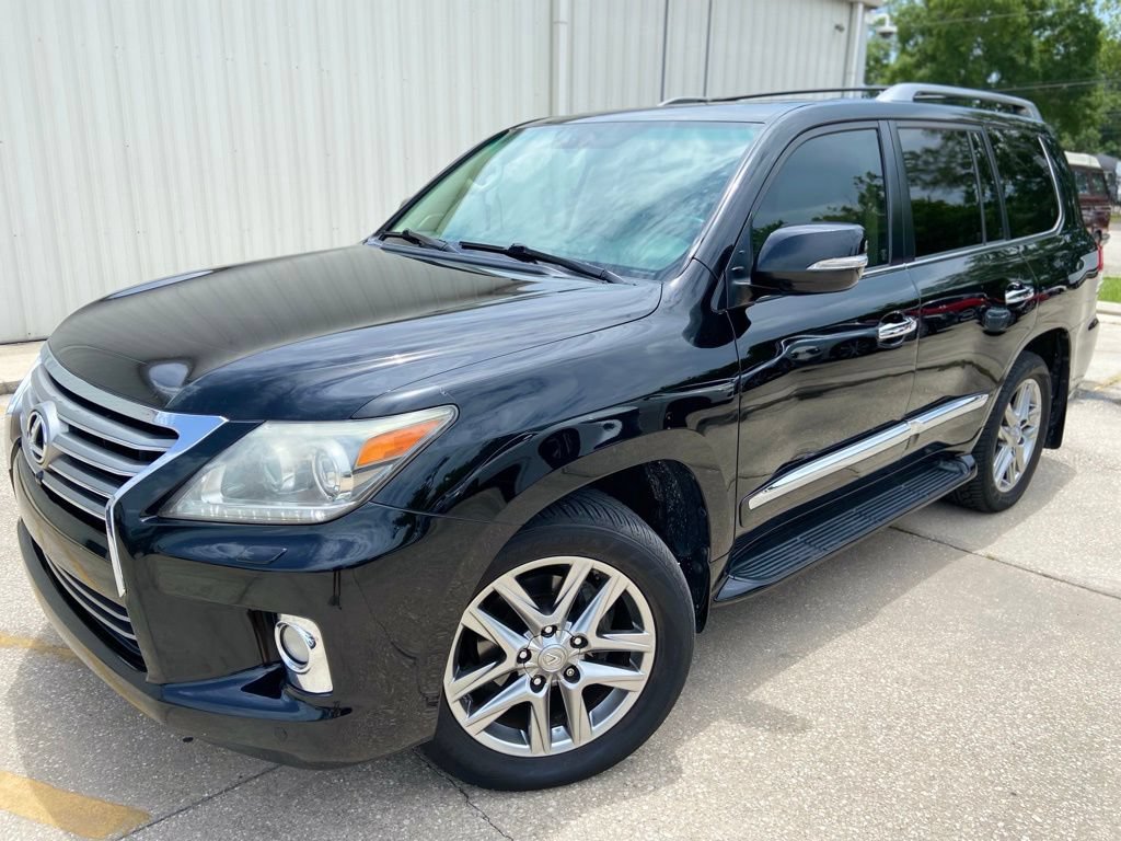Used 2013 Lexus LX 570 4WD w/ Luxury Pkg image 1