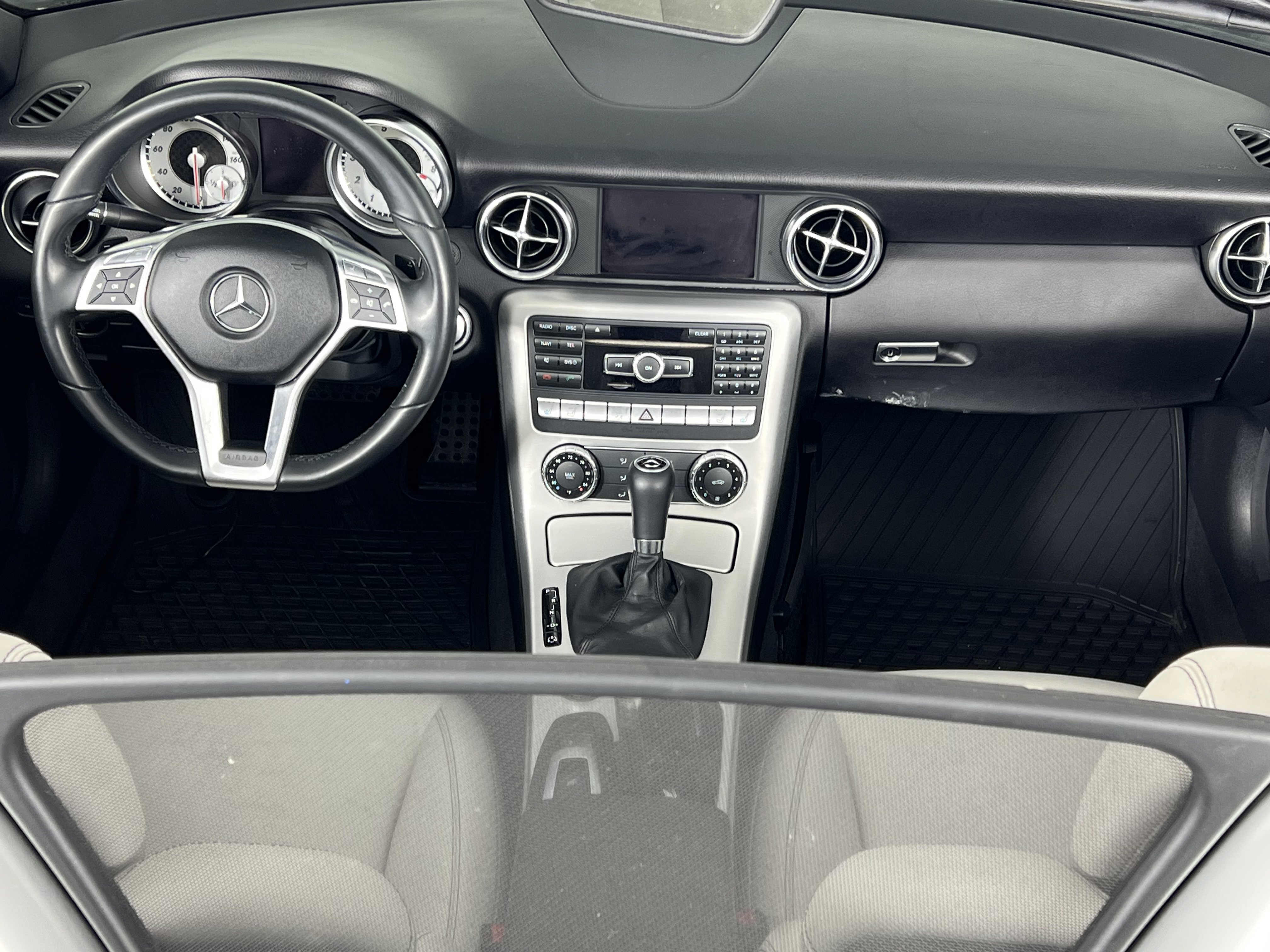 Used 2012 Mercedes-Benz SLK 350 image 35