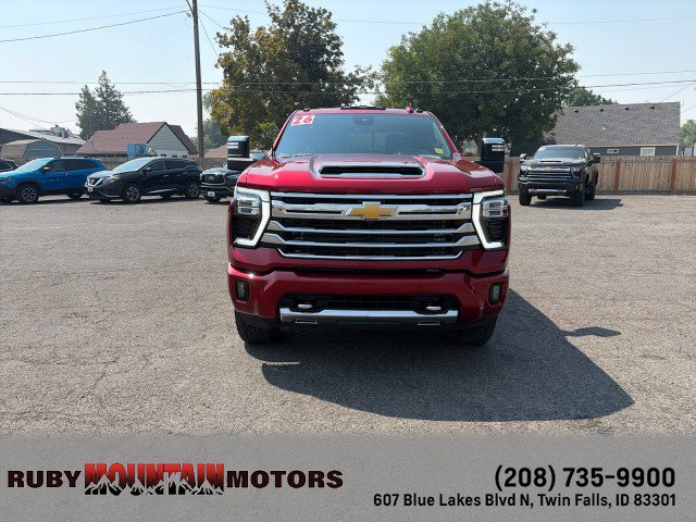Used 2026 Chevrolet Silverado 3500 High Country w/ High Country Premium Package AWD/4WD image 2