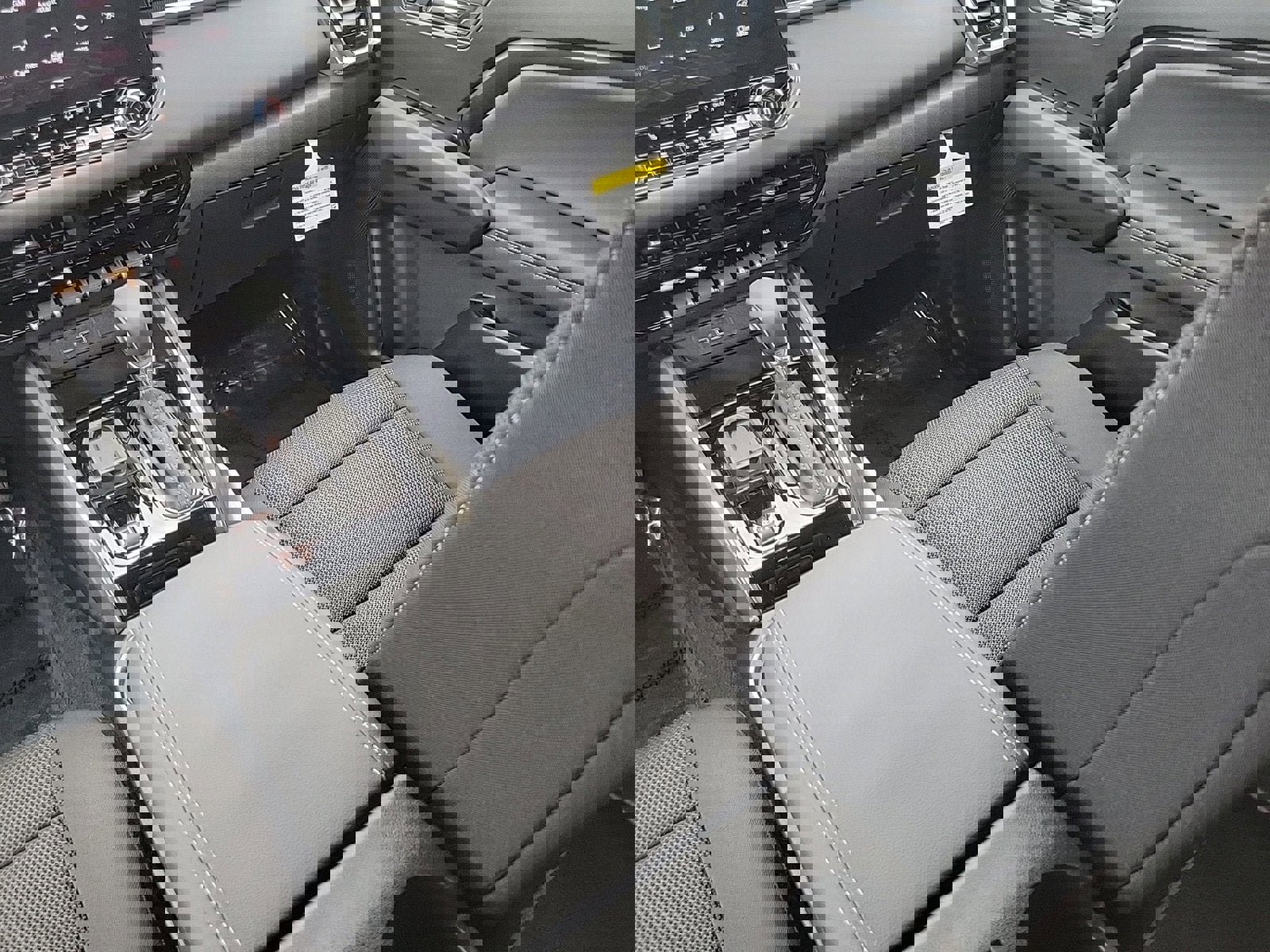 New 2026 GMC Canyon Elevation w/ Convenience Package image 12