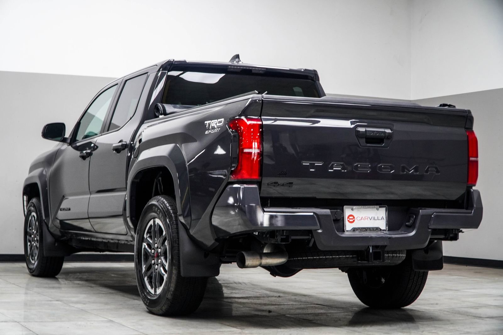 Used 2025 Toyota Tacoma TRD Sport AWD/4WD image 10
