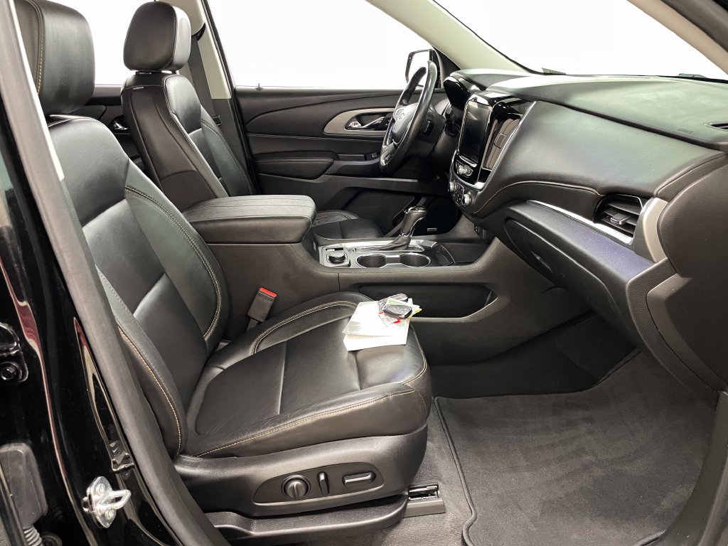 Used 2020 Chevrolet Traverse RS AWD/4WD image 38