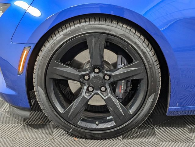 Used 2018 Chevrolet Camaro SS image 4