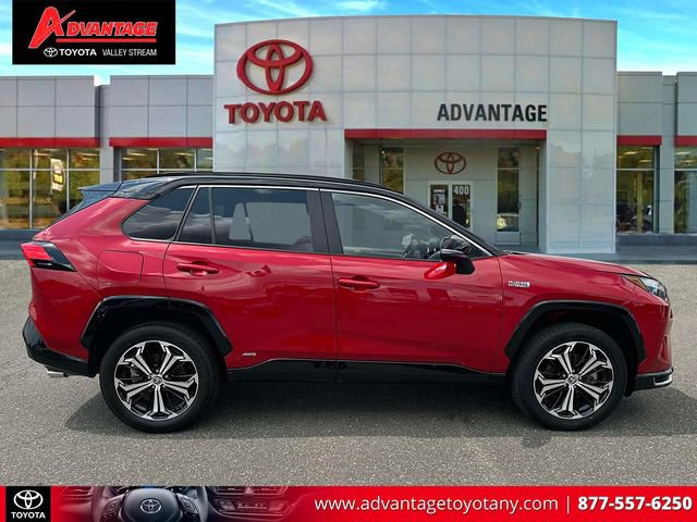 Used 2023 Toyota RAV4 XSE w/ Weather Package AWD/4WD image 5