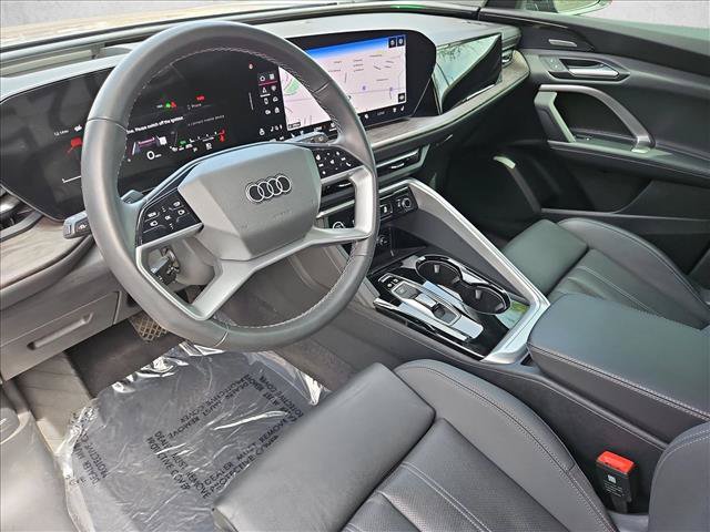 Certified 2025 Audi Q5 Premium AWD/4WD image 12