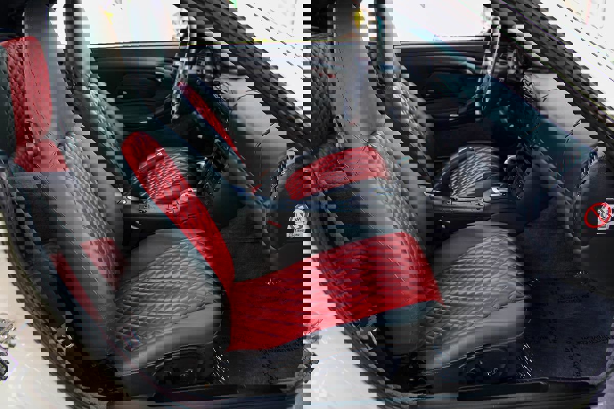 Used 2000 Porsche 911 Cabriolet image 17