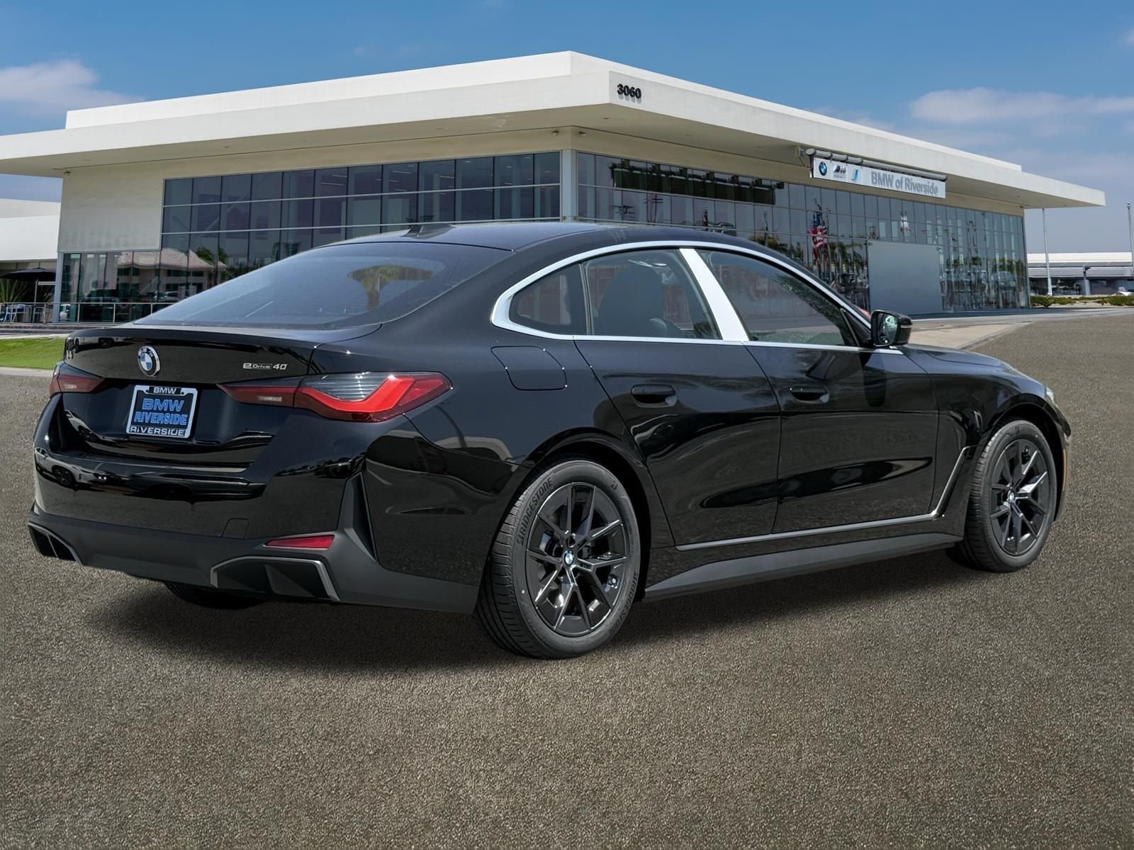New 2026 BMW i4 eDrive40 w/ Premium Package RWD image 10