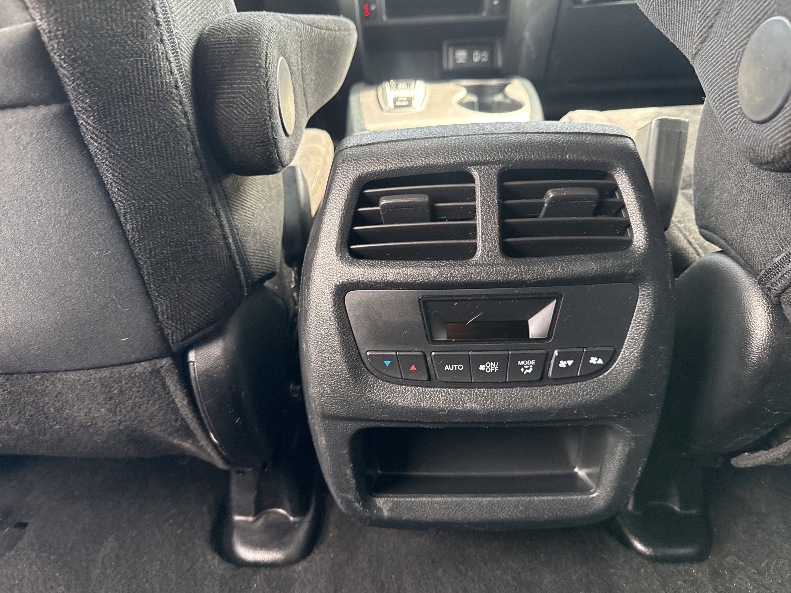 Used 2022 Honda Pilot Sport image 16