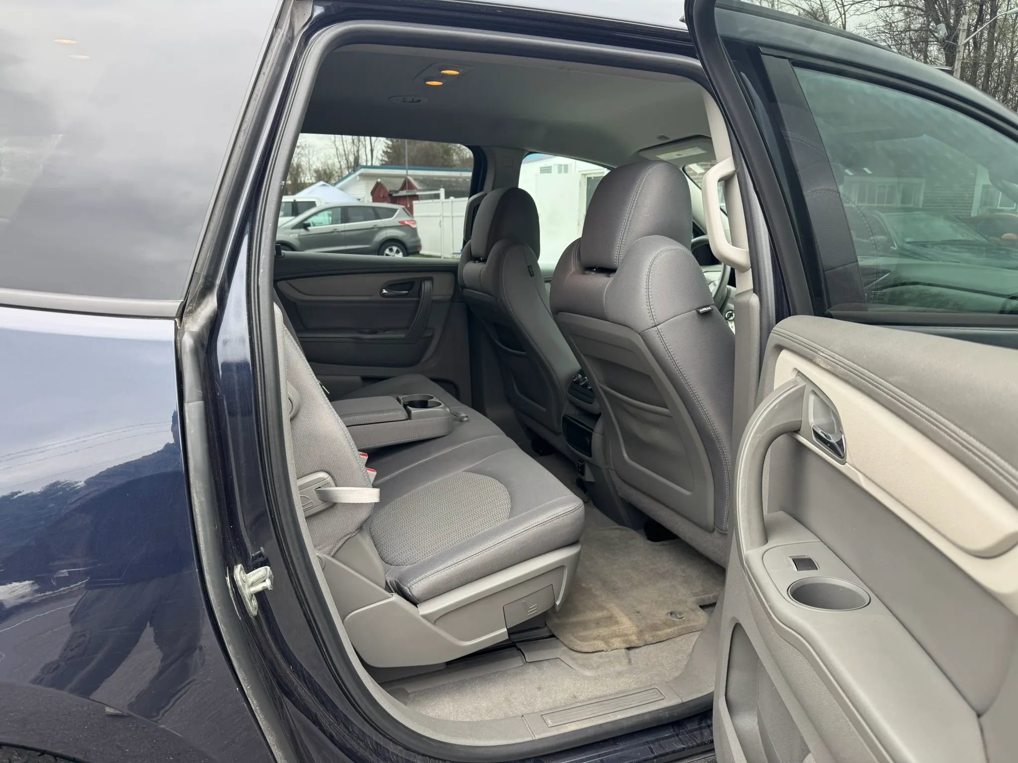Used 2015 Chevrolet Traverse LS AWD/4WD image 12