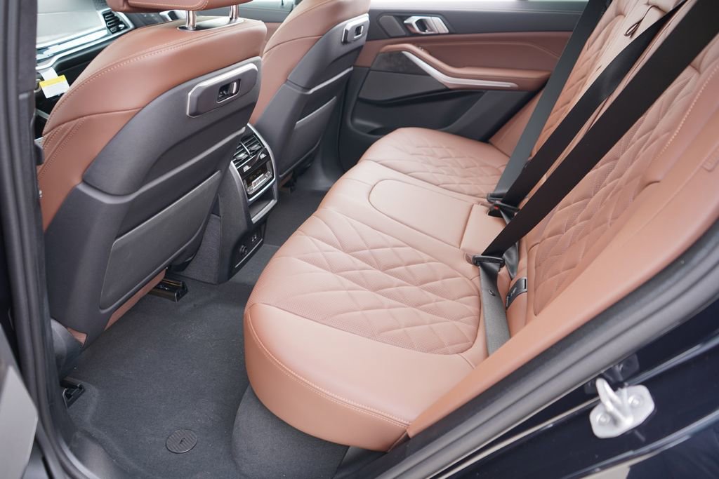New 2026 BMW X5 xDrive50e w/ M Sport Package image 19