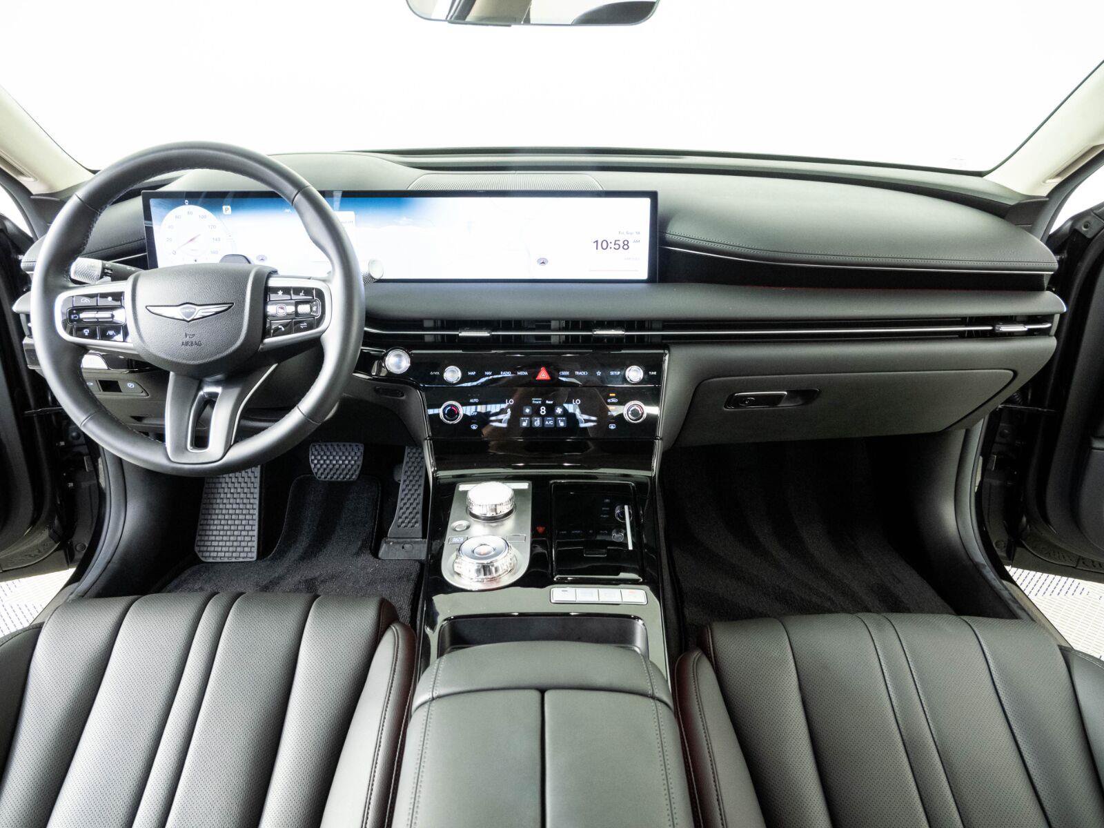 Used 2025 Genesis G80 2.5T AWD/4WD image 17