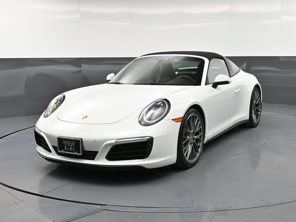 Certified 2019 Porsche 911 Targa 4 AWD/4WD image 6