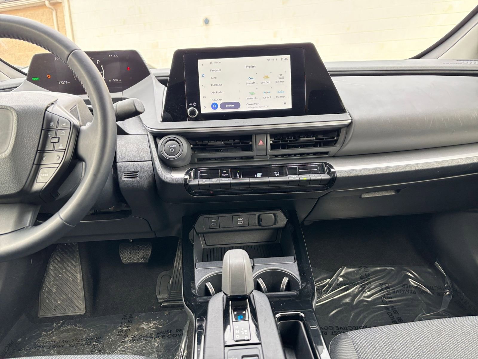 Used 2025 Toyota Prius LE image 18