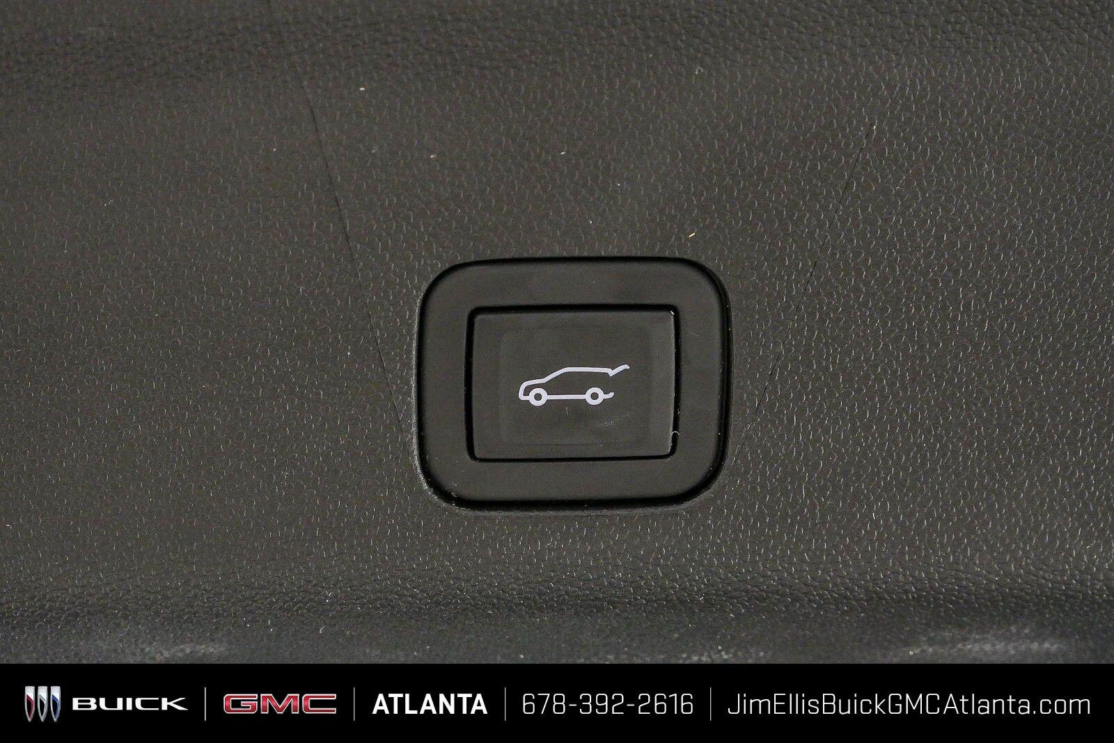 Certified 2023 GMC Yukon Denali Ultimate w/ LPO, Floor Liner Package AWD/4WD image 34