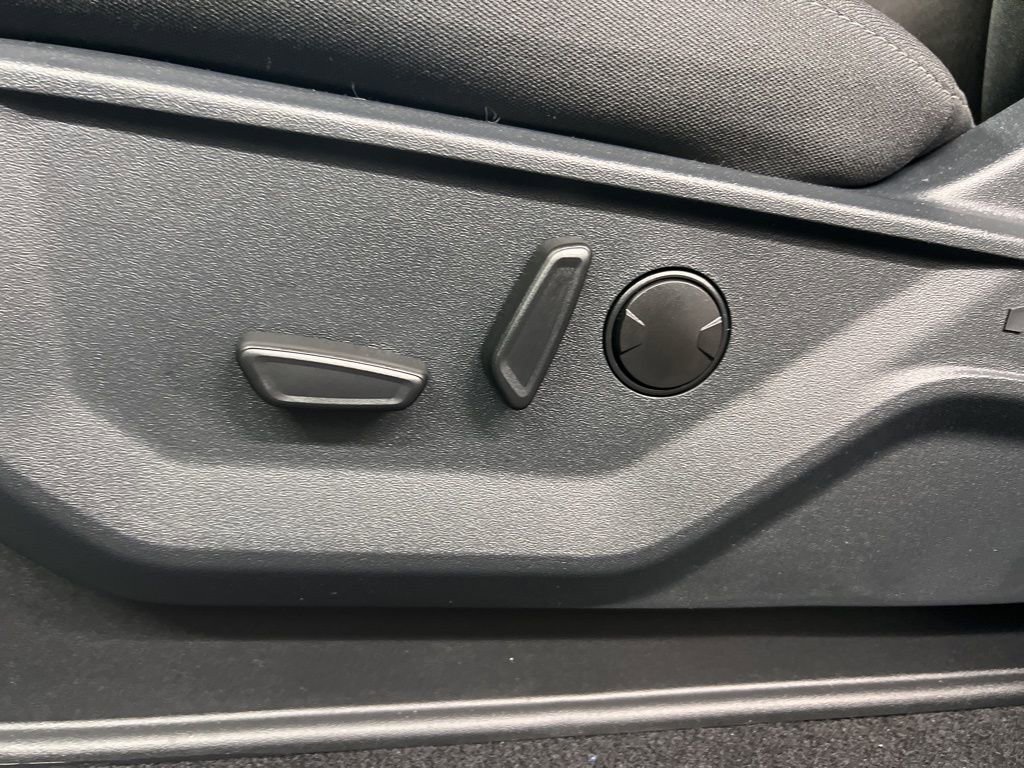 New 2026 Ford F150 XLT w/ Equipment Group 302A MID image 28