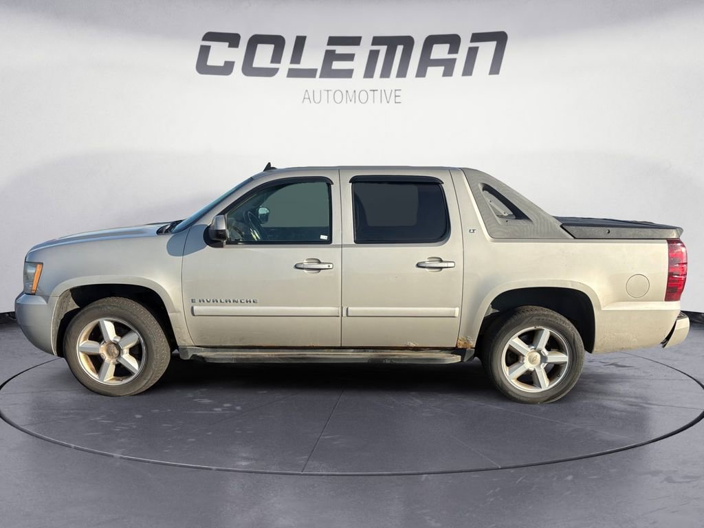 Used 2008 Chevrolet Avalanche LT w/ Convenience Package #1 image 2