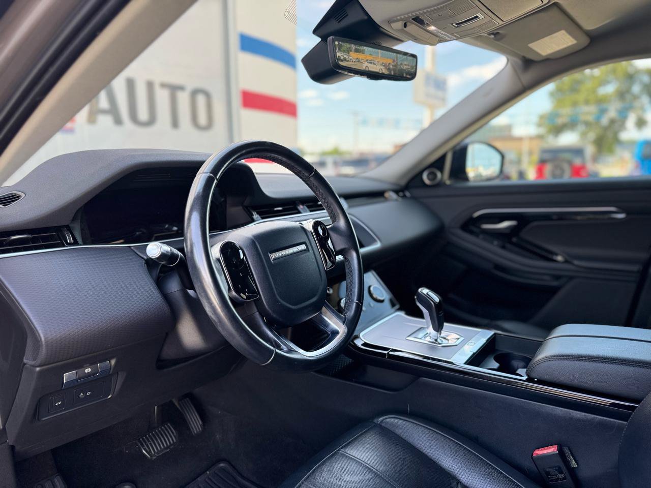 Used 2020 Land Rover Range Rover Evoque S AWD/4WD image 46