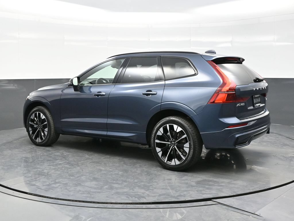New 2026 Volvo XC60 B5 Plus w/ Climate Package AWD/4WD image 4