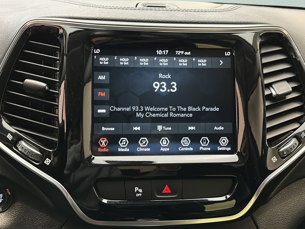 Used 2019 Jeep Cherokee Limited AWD/4WD image 26