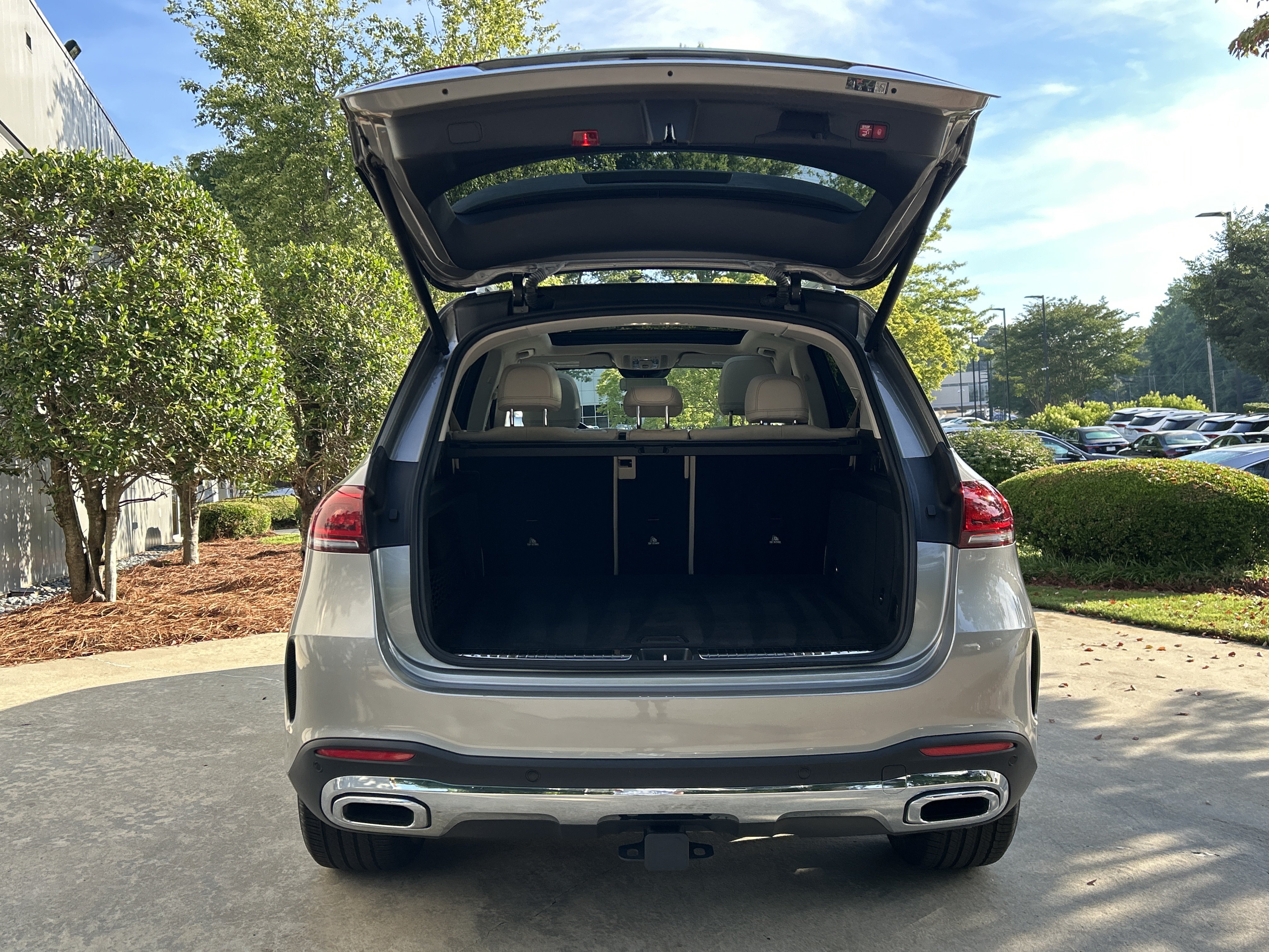 Used 2023 Mercedes-Benz GLE 450 4MATIC image 9