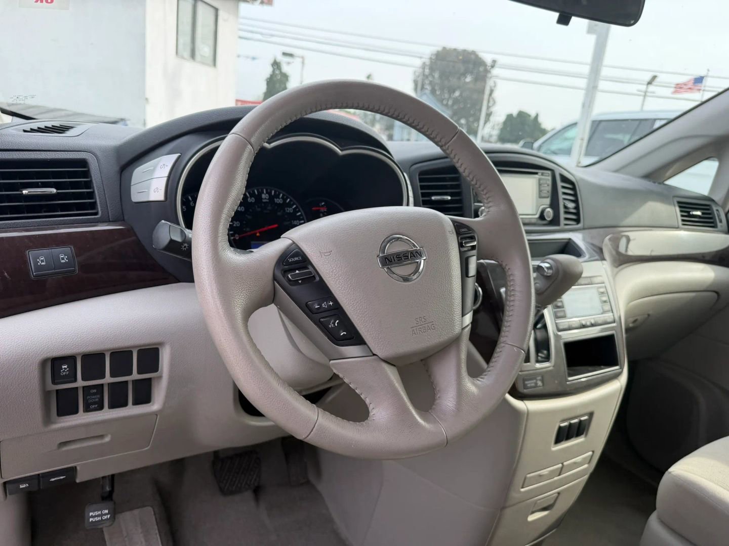 Used 2016 Nissan Quest SV image 11