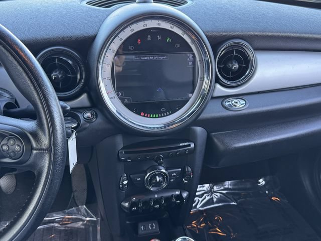 Used 2013 MINI Cooper Roadster FWD image 19