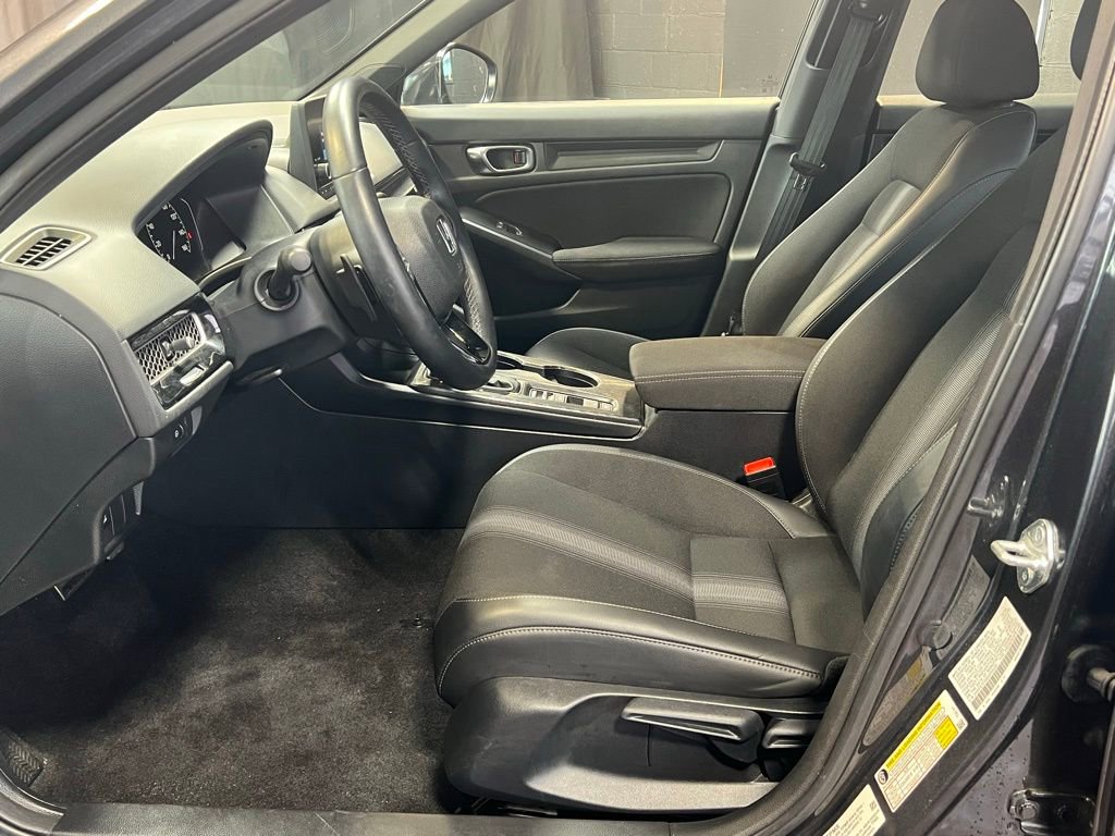 Used 2025 Honda Civic Sport image 12