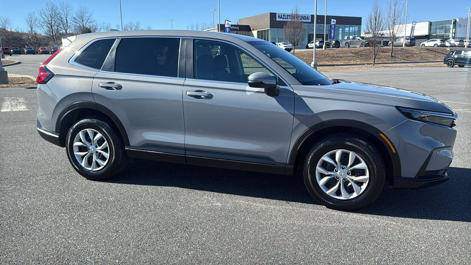 Certified 2025 Honda CR-V LX image 3