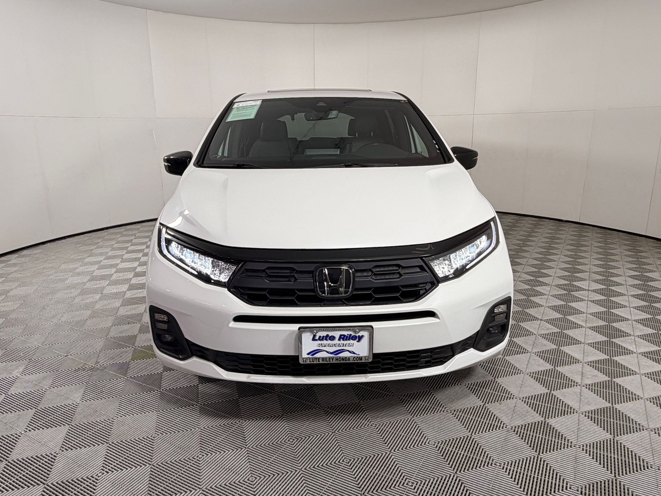 Certified 2025 Honda Odyssey Sport-L image 6