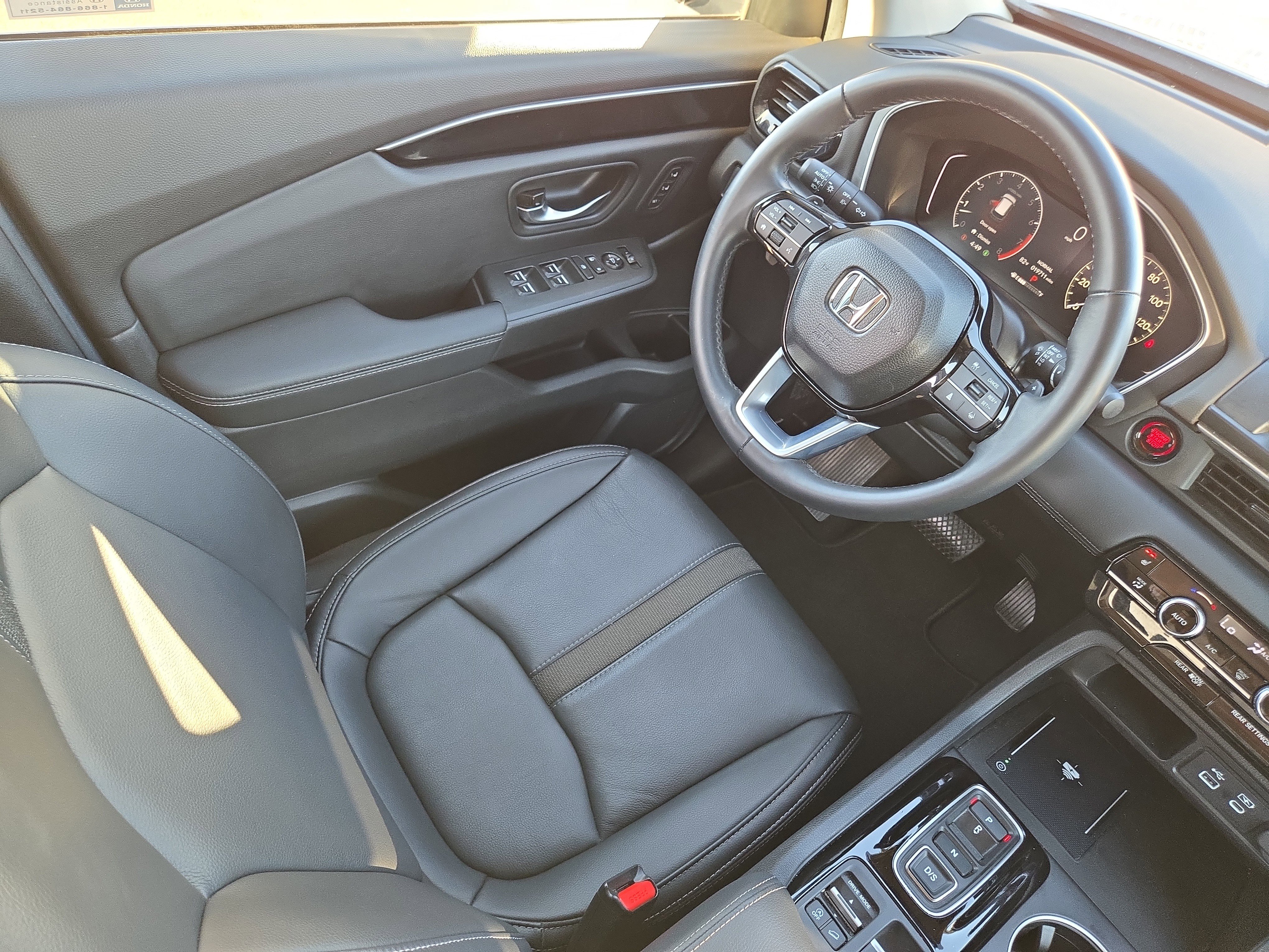 Used 2024 Honda Pilot Touring image 19