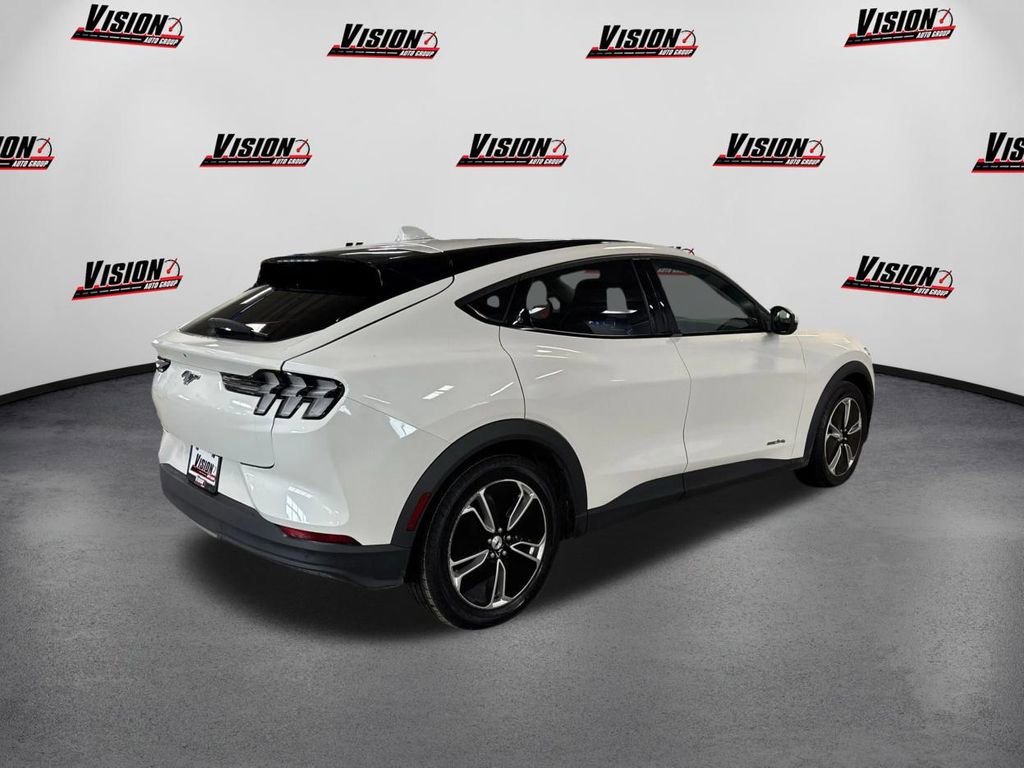 Used 2022 Ford Mustang Mach-E Select image 5