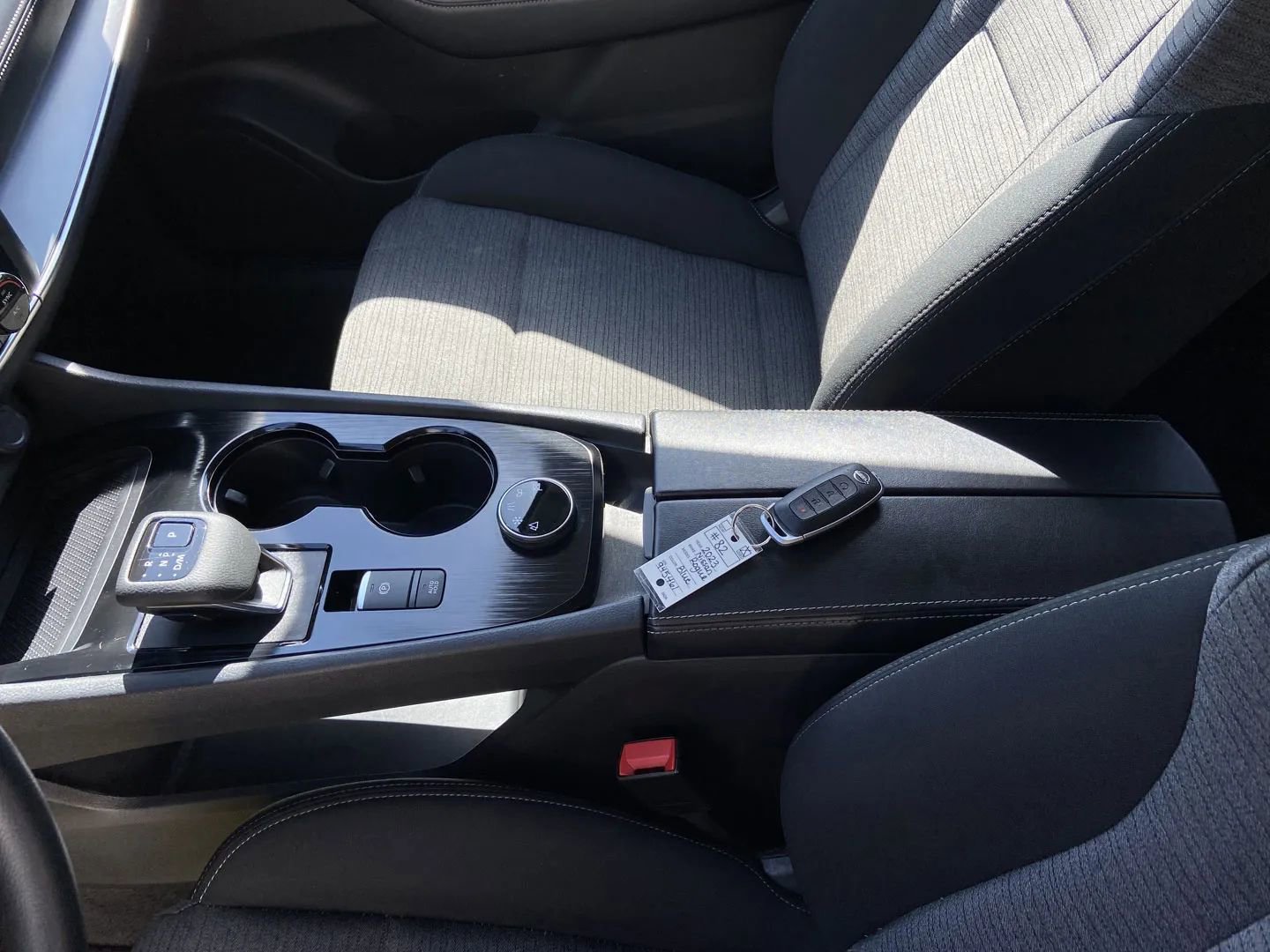 Used 2023 Nissan Rogue SV AWD/4WD image 21