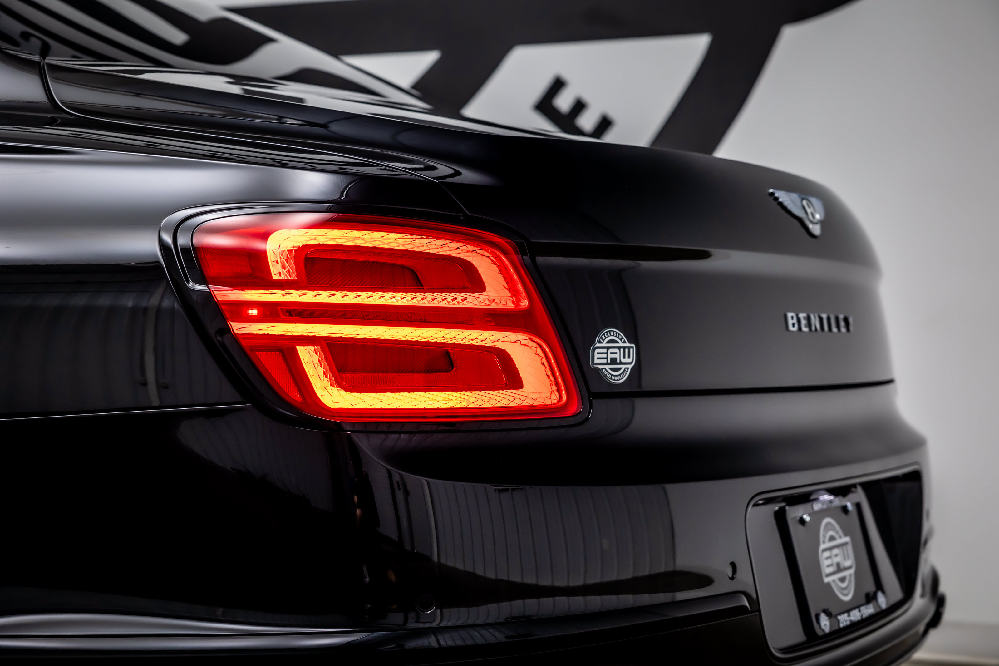 Used 2022 Bentley Flying Spur V8 AWD/4WD image 13