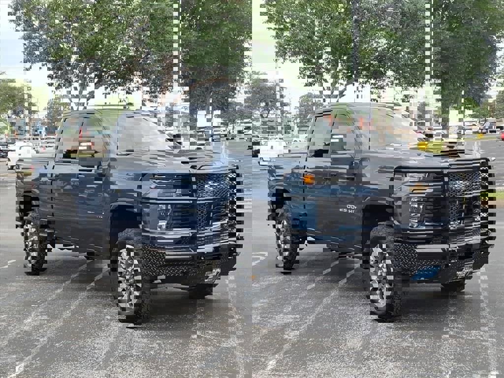 Used 2025 Chevrolet Silverado 2500 Custom w/ Custom Value Package image 1