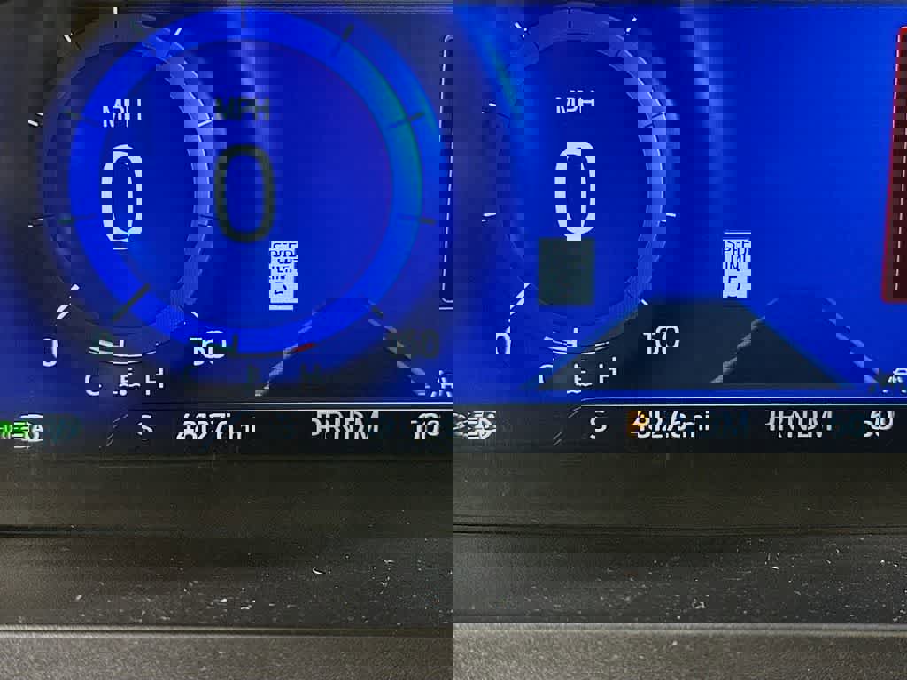 Certified 2021 Ford Explorer Platinum w/ Equipment Group 601A image 20