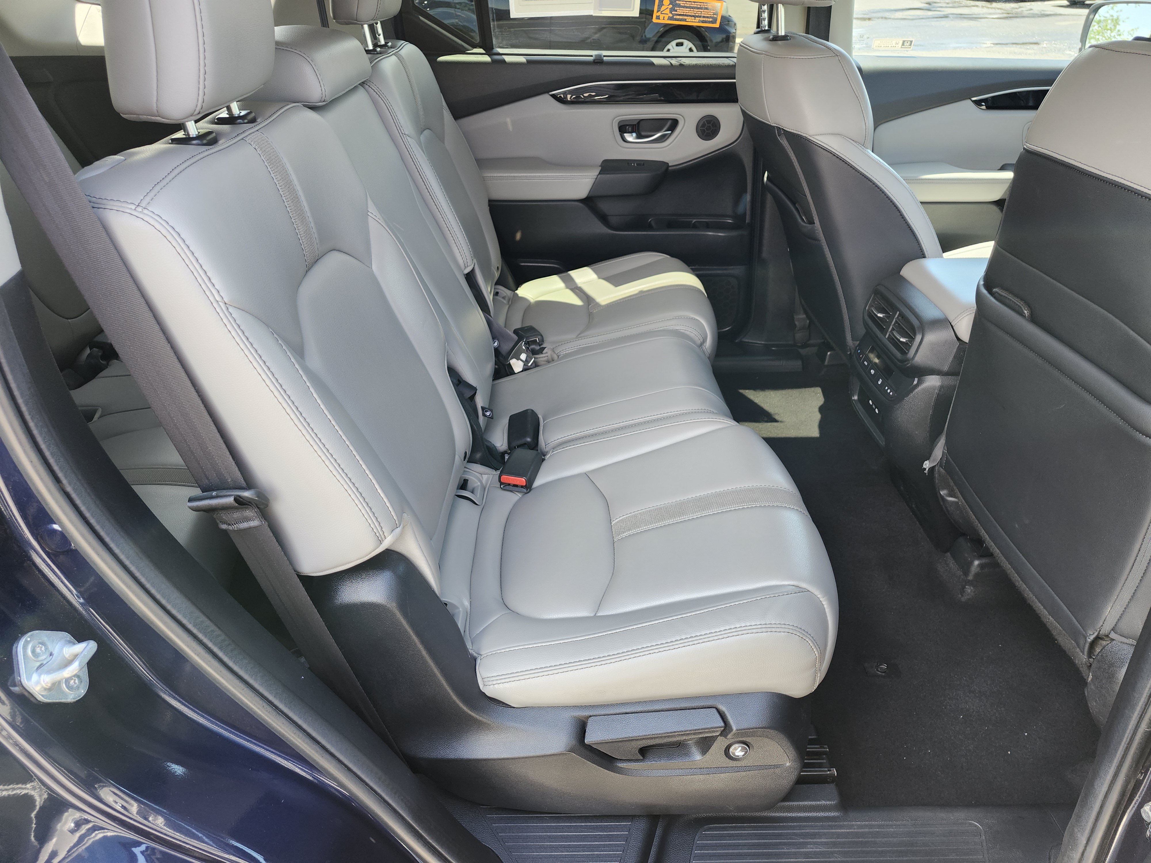 Used 2024 Honda Pilot EX-L image 19