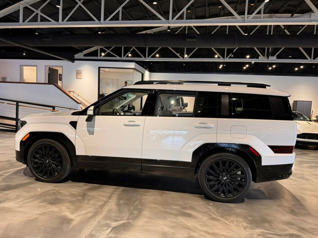 Used 2024 Hyundai Santa Fe Calligraphy image 2