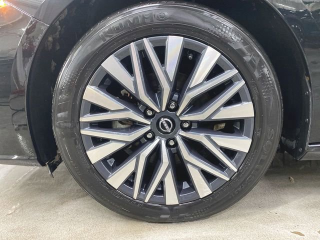 Used 2024 Nissan Altima 2.5 SV image 31