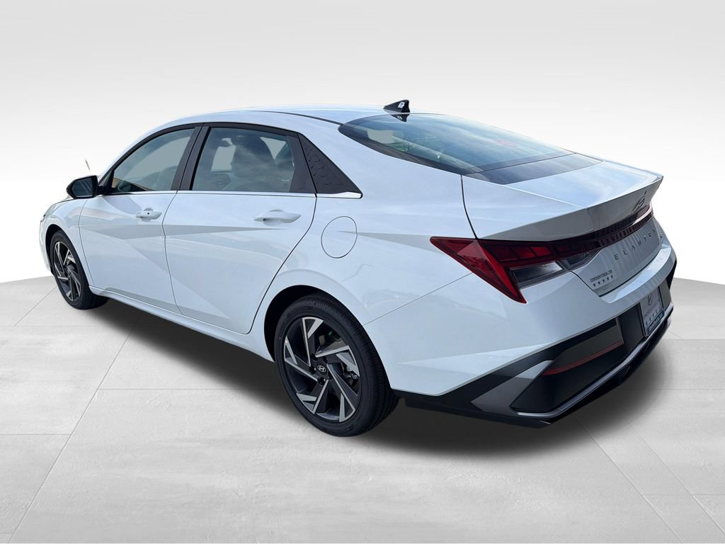 New 2026 Hyundai Elantra Limited FWD image 4