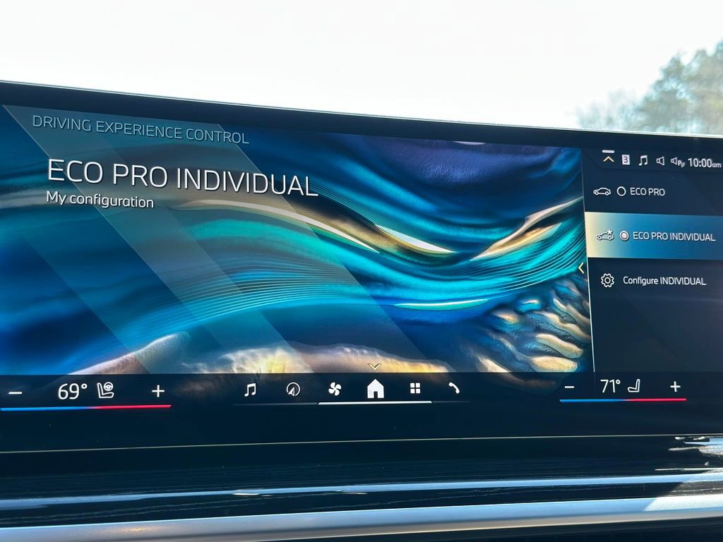 Used 2025 BMW X7 xDrive40i w/ M Sport Package image 41