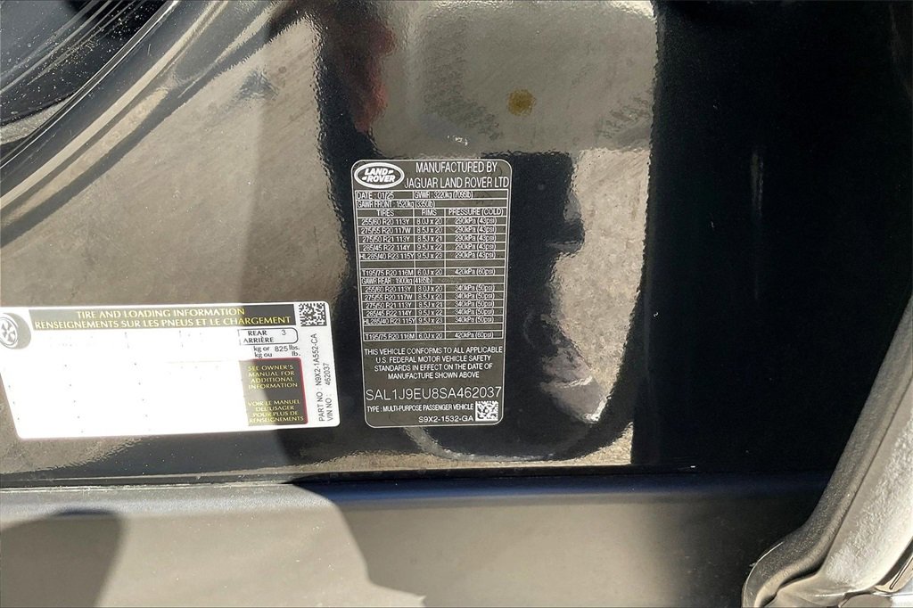 Used 2025 Land Rover Range Rover Sport image 18