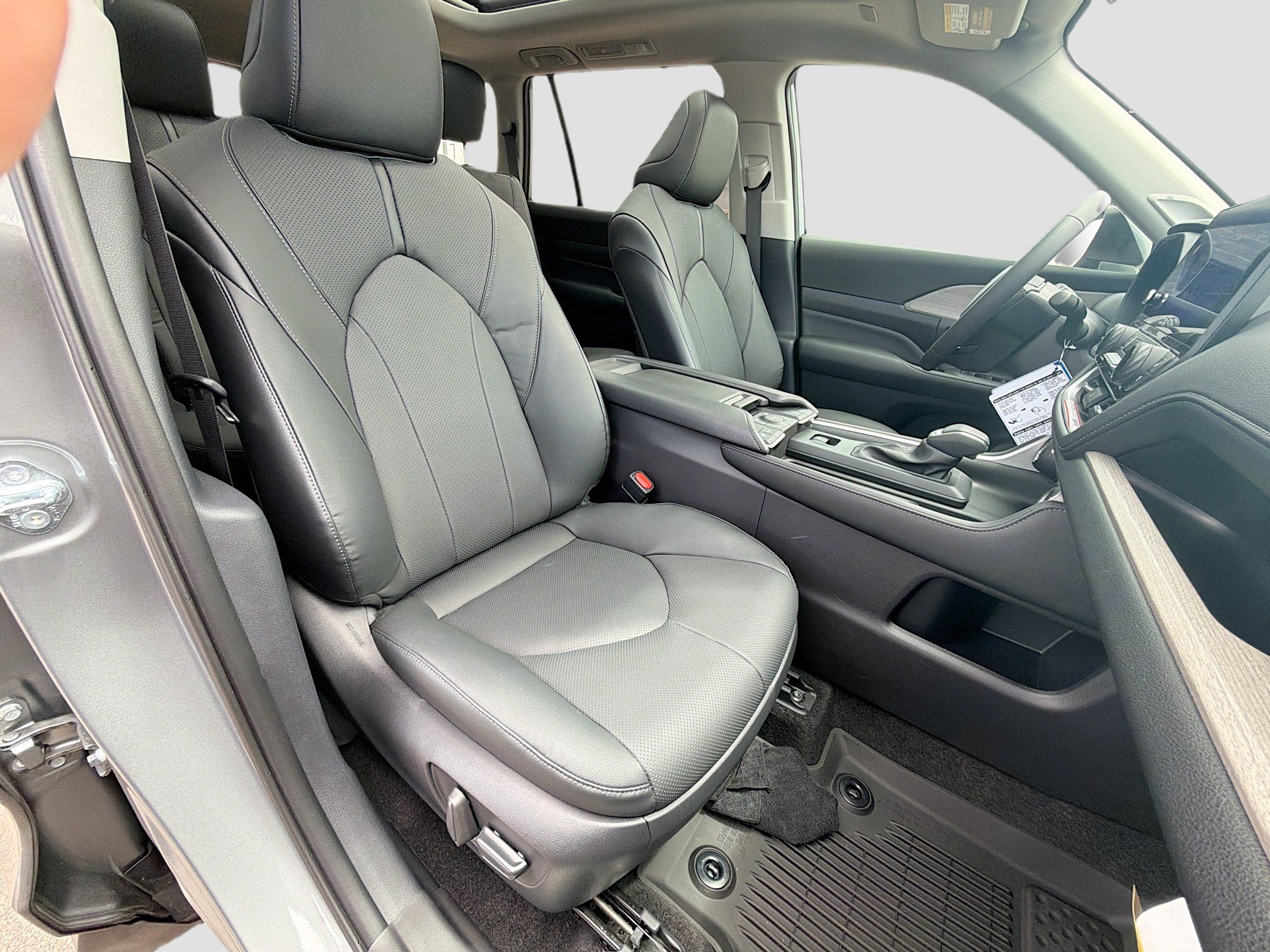 Used 2026 Toyota Grand Highlander AWD image 33