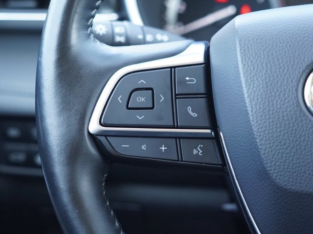 Certified 2021 Toyota Highlander Limited AWD/4WD image 23