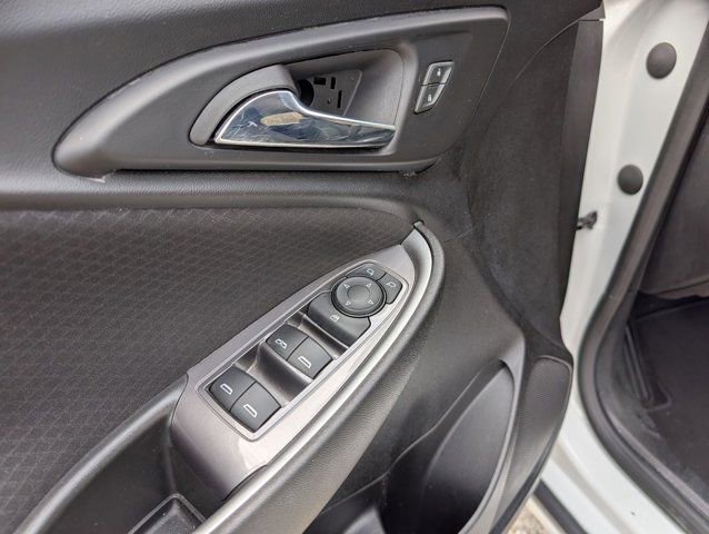 Used 2023 Chevrolet Malibu LT image 11