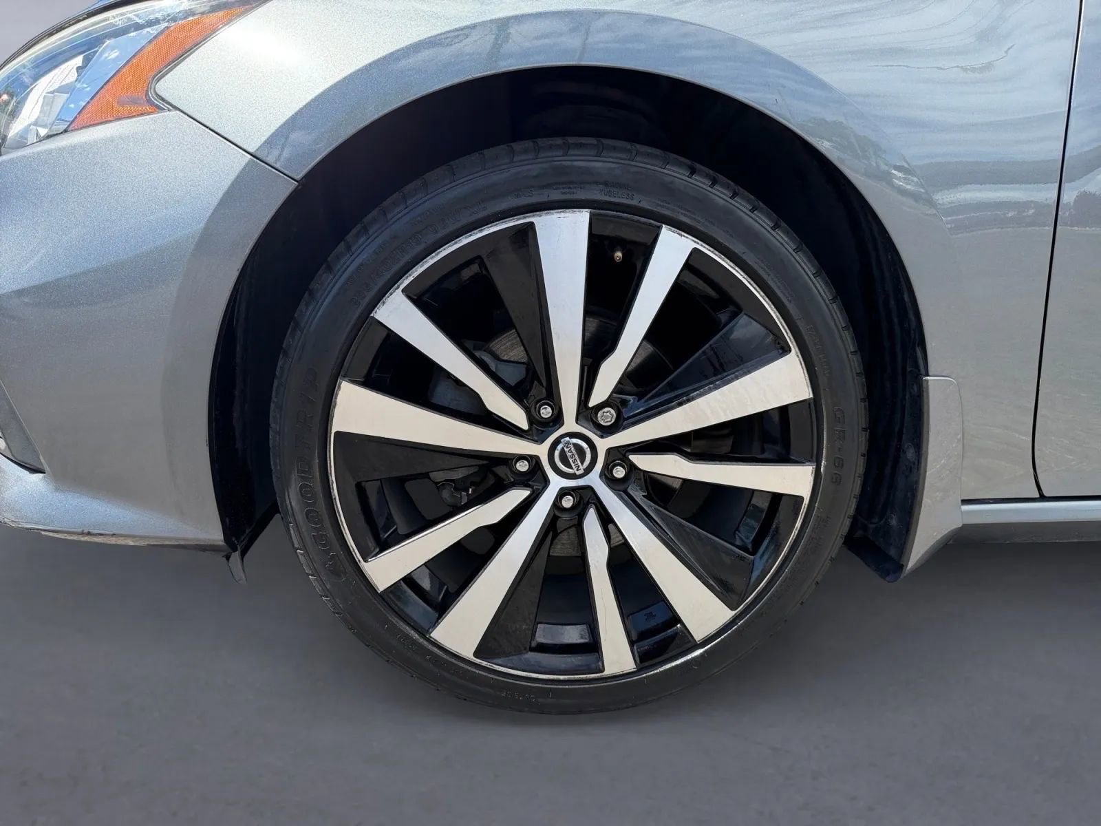 Used 2020 Nissan Altima 2.5 SR image 14