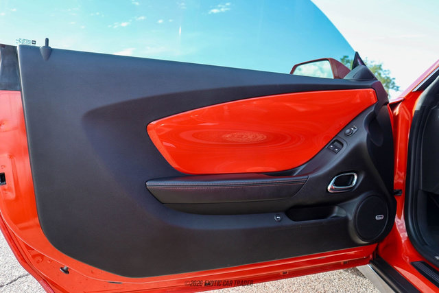 Used 2010 Chevrolet Camaro SS RWD image 31