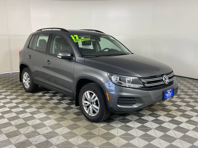 Used 2017 Volkswagen Tiguan S image 17
