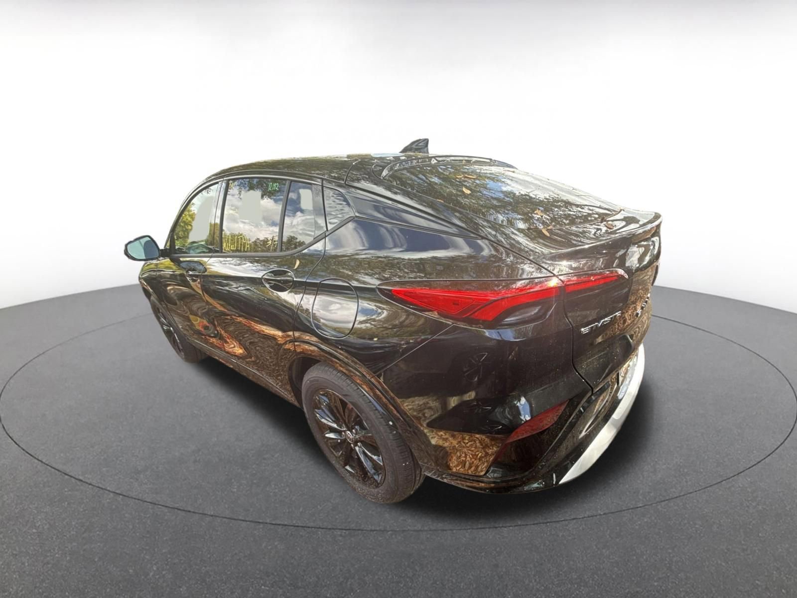 Used 2025 Buick Envista Sport Touring image 3